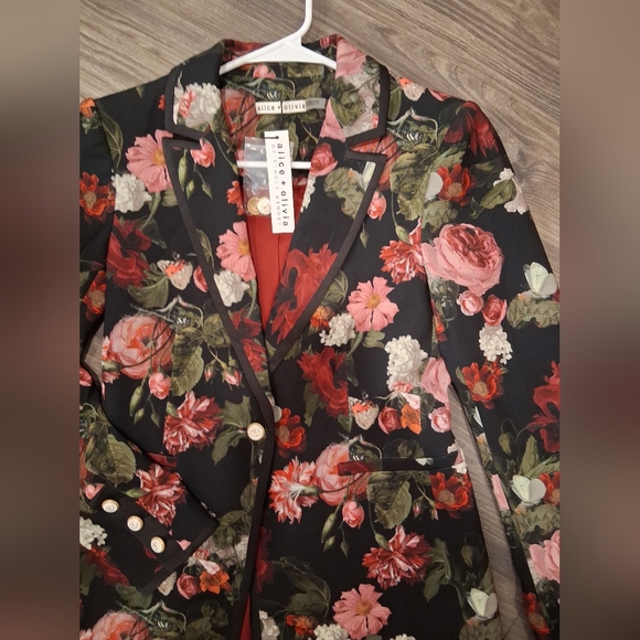 Alice + Olivia Breann Black Floral Slim-fit Blazor - Pink And Red - Size 6 - NWT - Picture 9 of 12